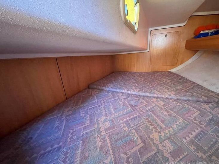 1998 Elan Marine 295