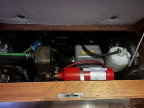 Southerly 38 Lifting keel  - Engine