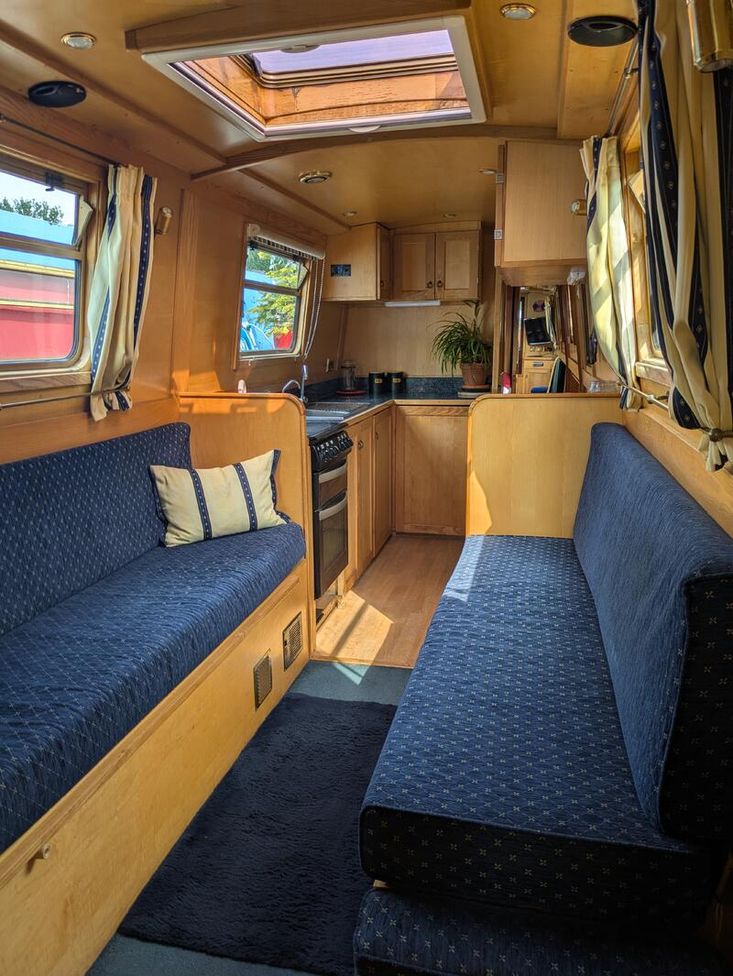Dorothy Louisa - Beautifully fitted out 60' 6 berth