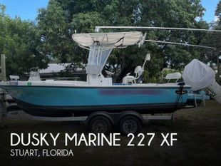 2016 Dusky Marine 227 XF