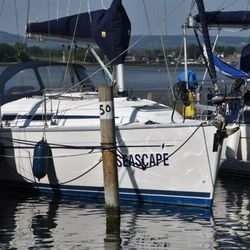 2002 Bavaria 32