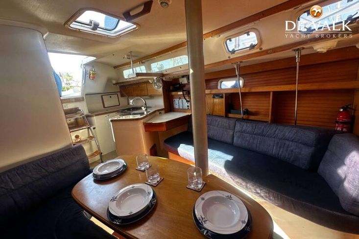 1999 Catalina 320