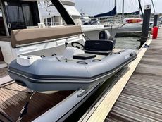 2019 Brig F330