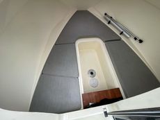 Quicksilver 555 activ cabin