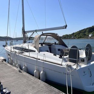 2015 Jeanneau Sun Odyssey 349