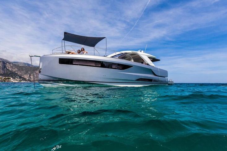 2025 Jeanneau DB 43 Inboard
