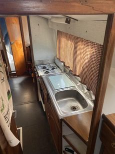 Broom 35 Commander