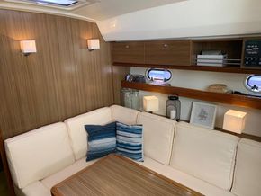 2012 Bavaria Sport 43 Hard Top 23