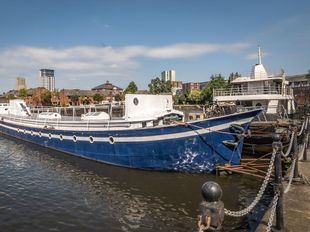 Dutch barge lying Salford Quays - accommodation or business use
