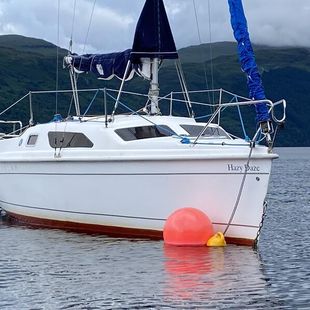 Hunter Legend 25 Trailer Sailer