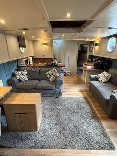 Pinder Dutch Barge, 57' x 13'6