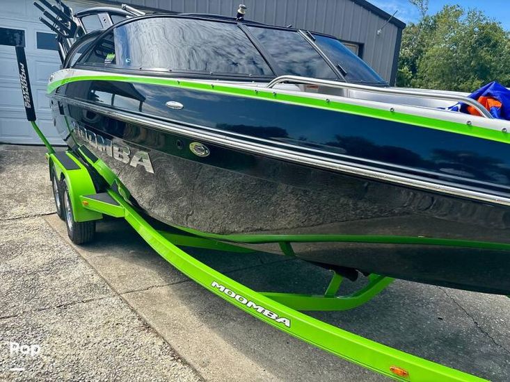 2014 Moomba mobius lsv