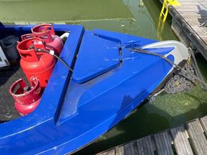 Narrowboat 58ft Cruiser Stern  - Bow
