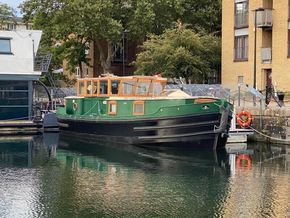 Sea Otter Dutch Barge 15m with London mooring available... - Main Photo