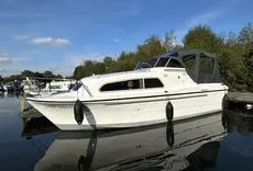 2023 Viking 24 Cockpit Cruiser