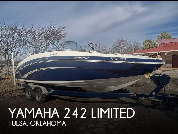 2011 Yamaha 242 limited