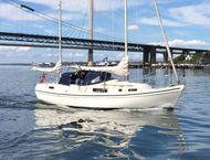 Macwester Malin 32ft ketch twin-keel aft-cabin centre-cockpit