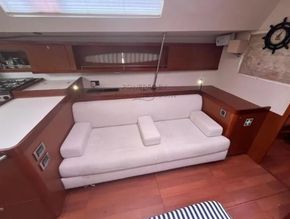 Beneteau Oceanis 58  - Saloon