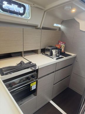 2020 Hanse 388 21