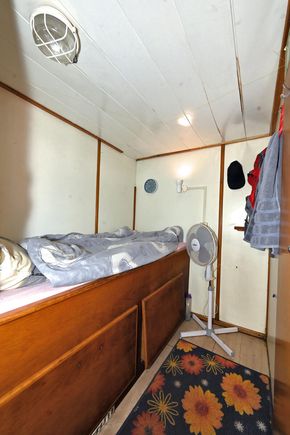 Crew quarters in the fore