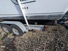 2004 Boston Whaler 240 Outrage