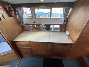 Seamaster 30  - Galley