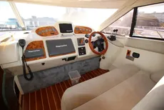 2002 Sealine F37