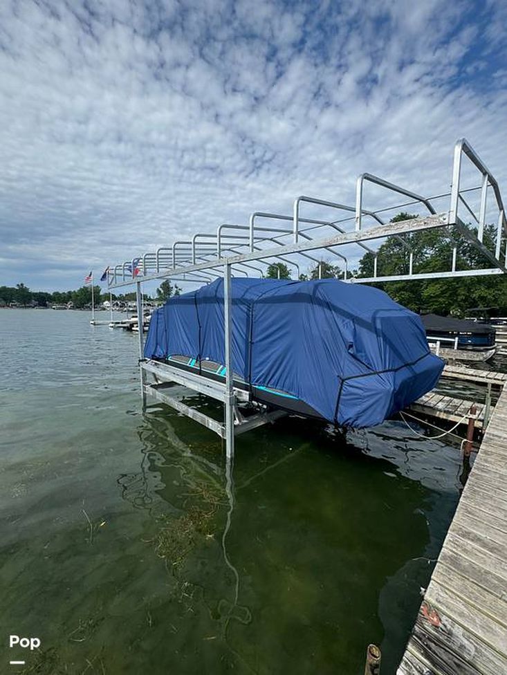 2022 Bimini switch cruise 21