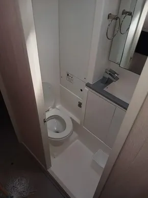 2021 Leopard 40 yacht bathroom with modern fixtures and compact design.