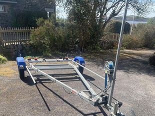 Mersea Road Trailer for towing a Sailing Dinghy