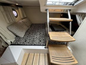 2015 Regal 28 Express 23