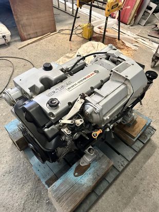2007 STEYR 240hp Diesel engine