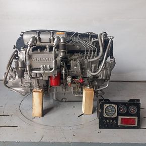 yanmar 4LHA inboard marine diesel