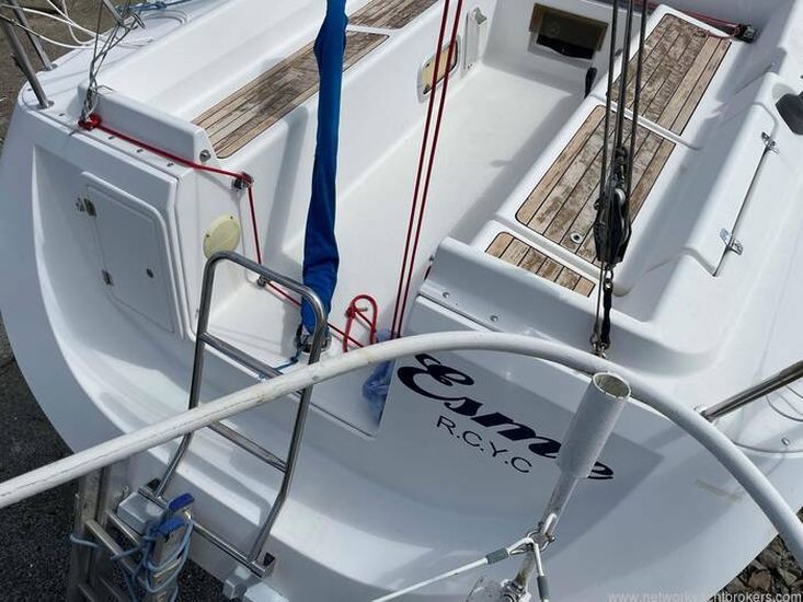 1998 Elan Marine 295