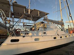 Denis Ganley Cutter NZYF CAT 1 OFFSHORE - Hull Close Up