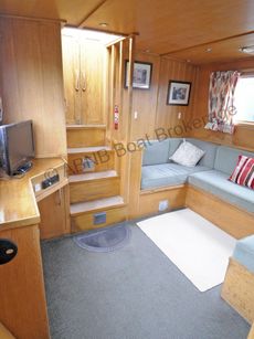 BEZIERS - 48ft 9in widebeam cruiser with 4+2 berths