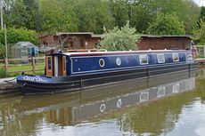 58ft Luxury Liveaboard Narrowboat by Elton Moss