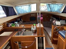 1987 Southerly 100 Lift Keel Cruiser