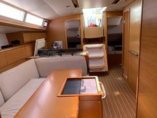 2012 Jeanneau Sun Odyssey 439