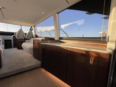 2025 Fairline Squadron 58
