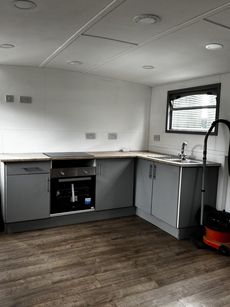 2 Bedroom Floating Home