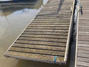 USED PONTOON