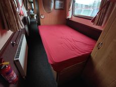 Windemere - 70 foot cruiser stern narrow boat