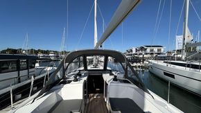2025 Bavaria C38 16
