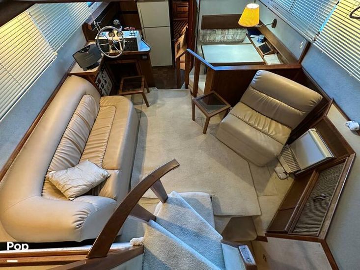 1986 Sea Ray 410 aft cabin