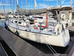 1988 J Boats 35