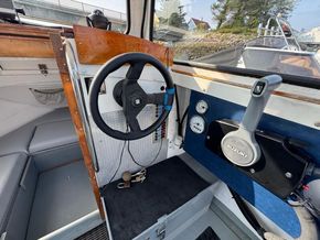 Hardy 20  - Helm