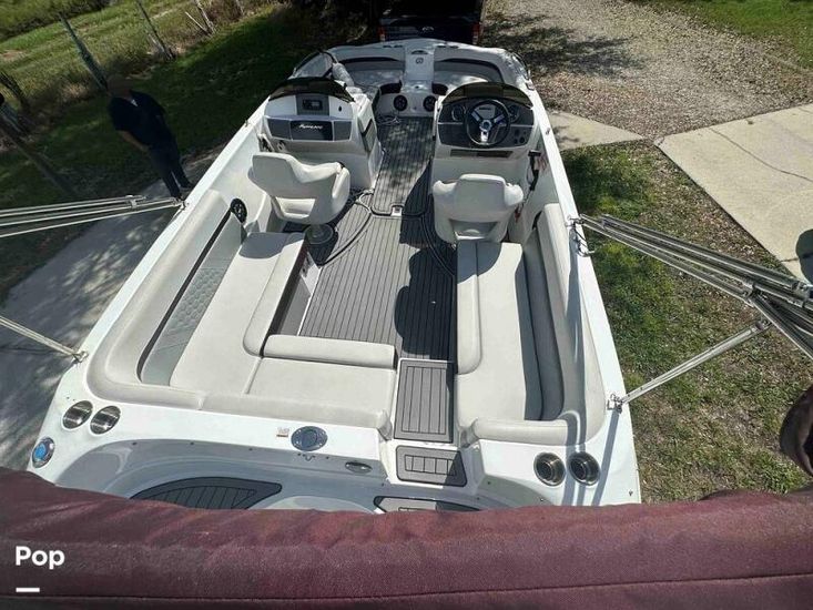 2021 Hurricane 218 fundeck