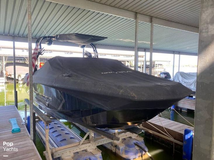 2014 Correct Craft super air nautique g21