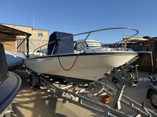 2000 Boston Whaler Dauntless 22